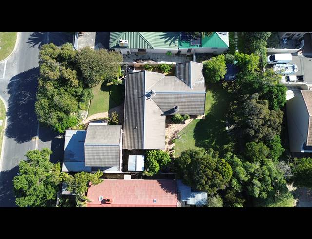 1,004M² VACANT LAND FOR SALE IN TABLE VIEW